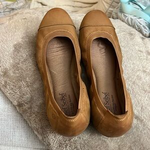 Josef Seibel women’s tan flats size European 40/ women’s 9/9.5